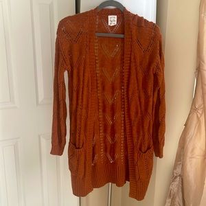 Long sleeve light weight cardigan sweater